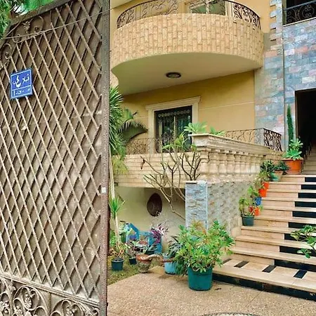 فيلا مبهجة مع مسبح وحديقة رائعة 6th of October City Exterior photo