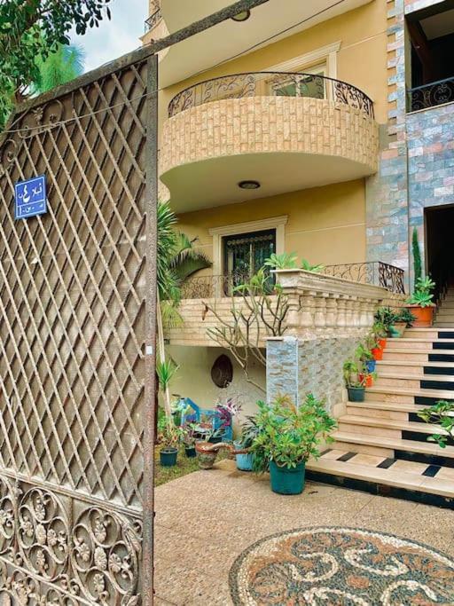 مبهجة مع مسبح وحديقة رائعة Villa 6th of October City