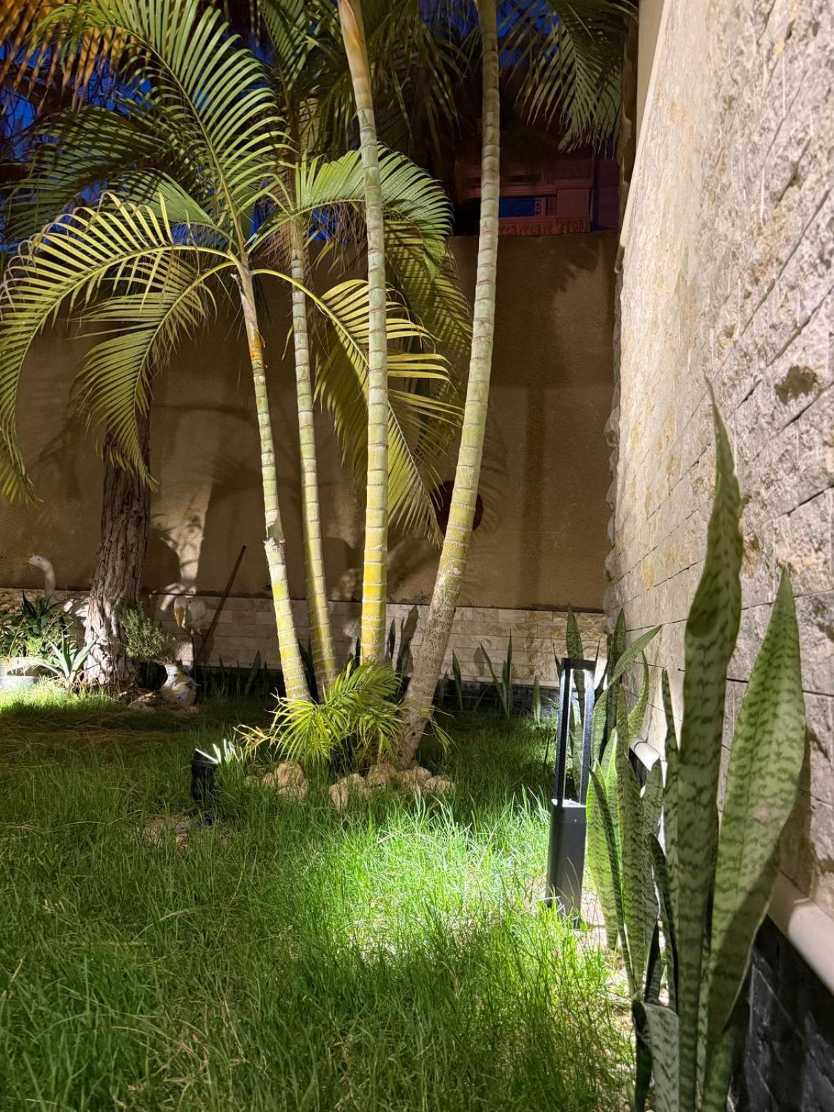 Villa مبهجة مع مسبح وحديقة رائعة